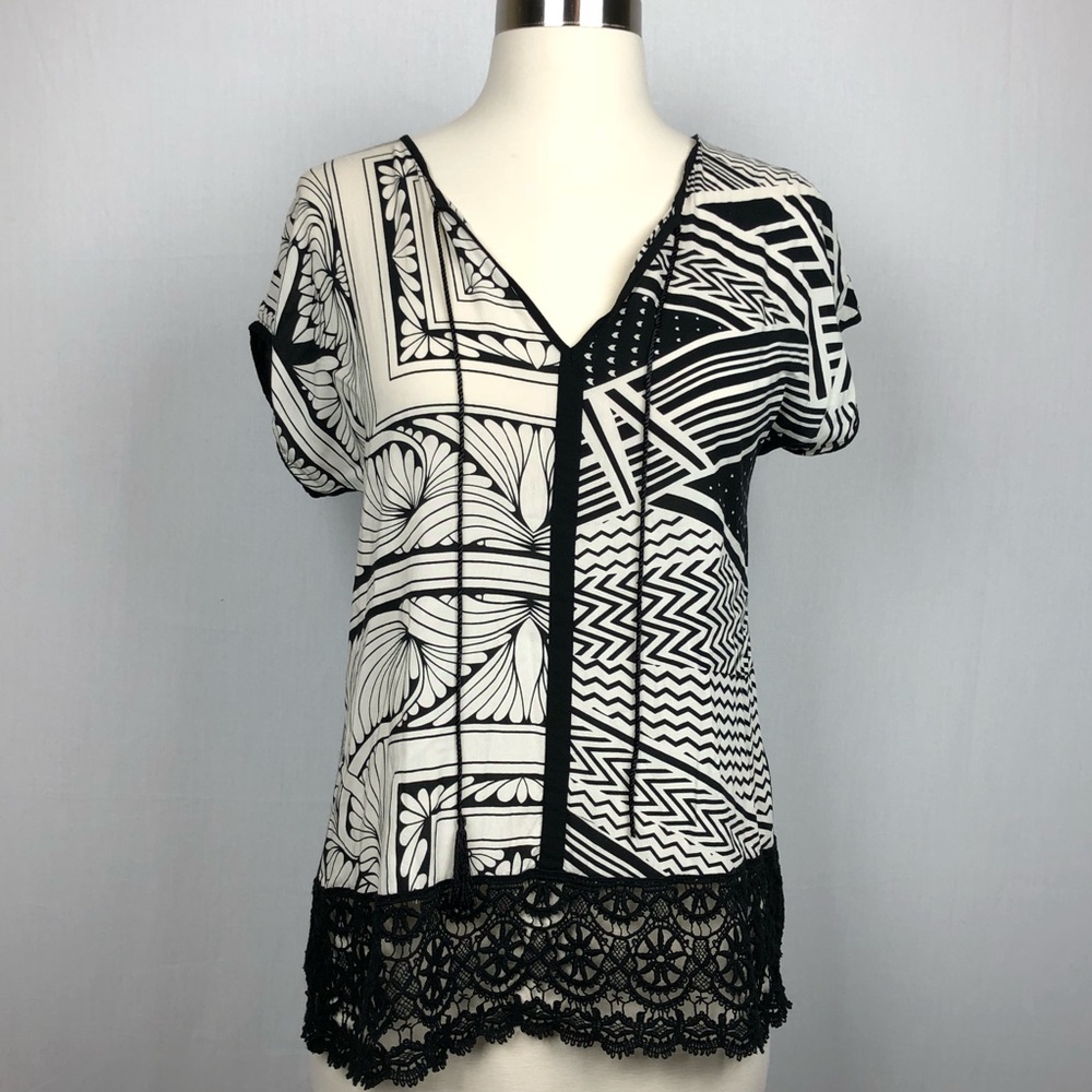TINY black and white cotton shirt crochet hem xs